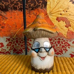 Mushroom Lawn ornament Solar powered